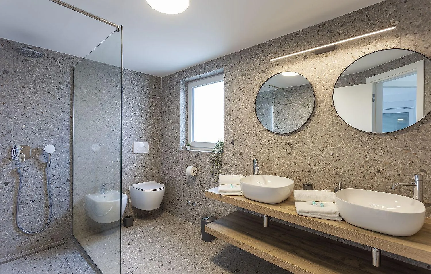 Faszinierendes Apartment 100 Meter Zum Sandstrand Mit Whirlpool, Meerblick Medulin Croatia