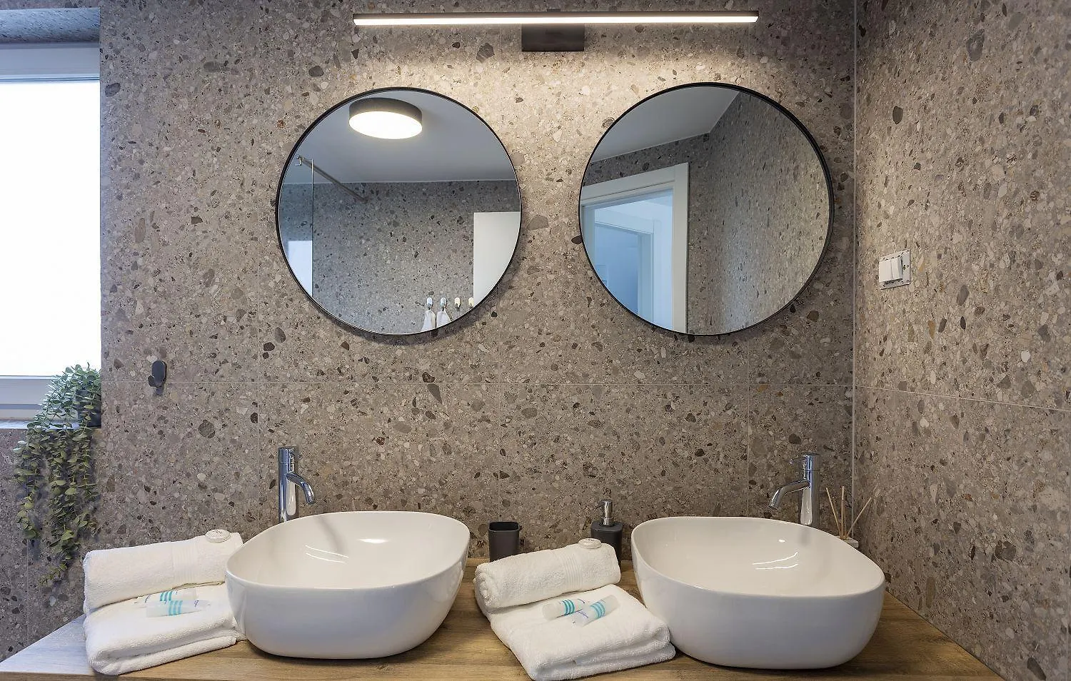 Faszinierendes Apartment 100 Meter Zum Sandstrand Mit Whirlpool, Meerblick Medulin