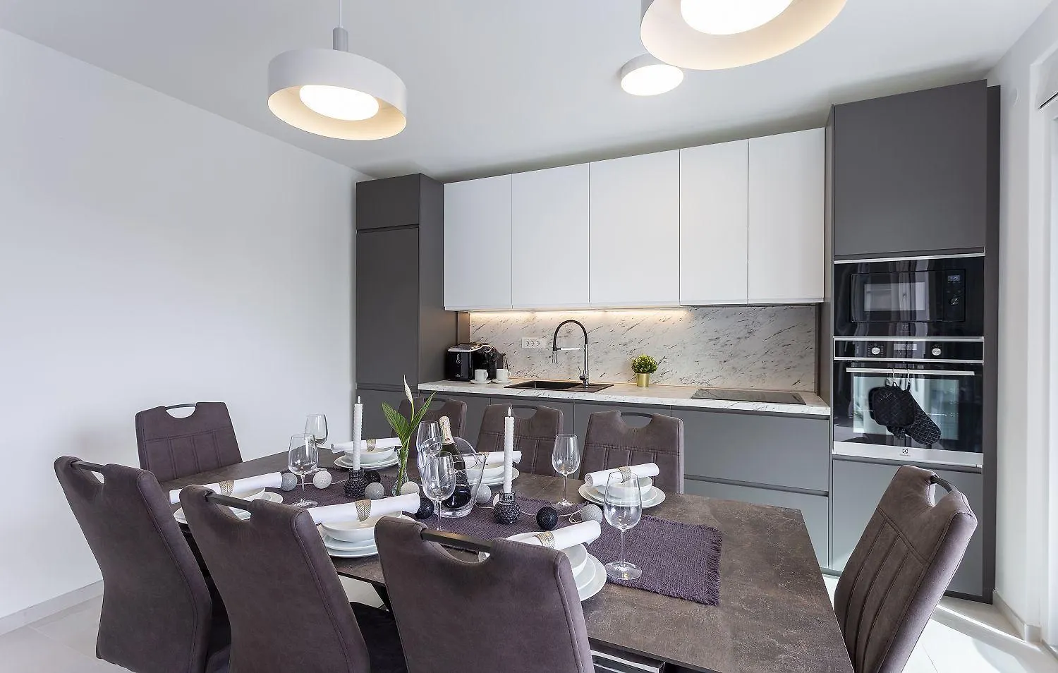 Faszinierendes Apartment 100 Meter Zum Sandstrand Mit Whirlpool, Meerblick Medulin