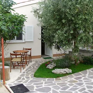 Leca- Small House Medolino